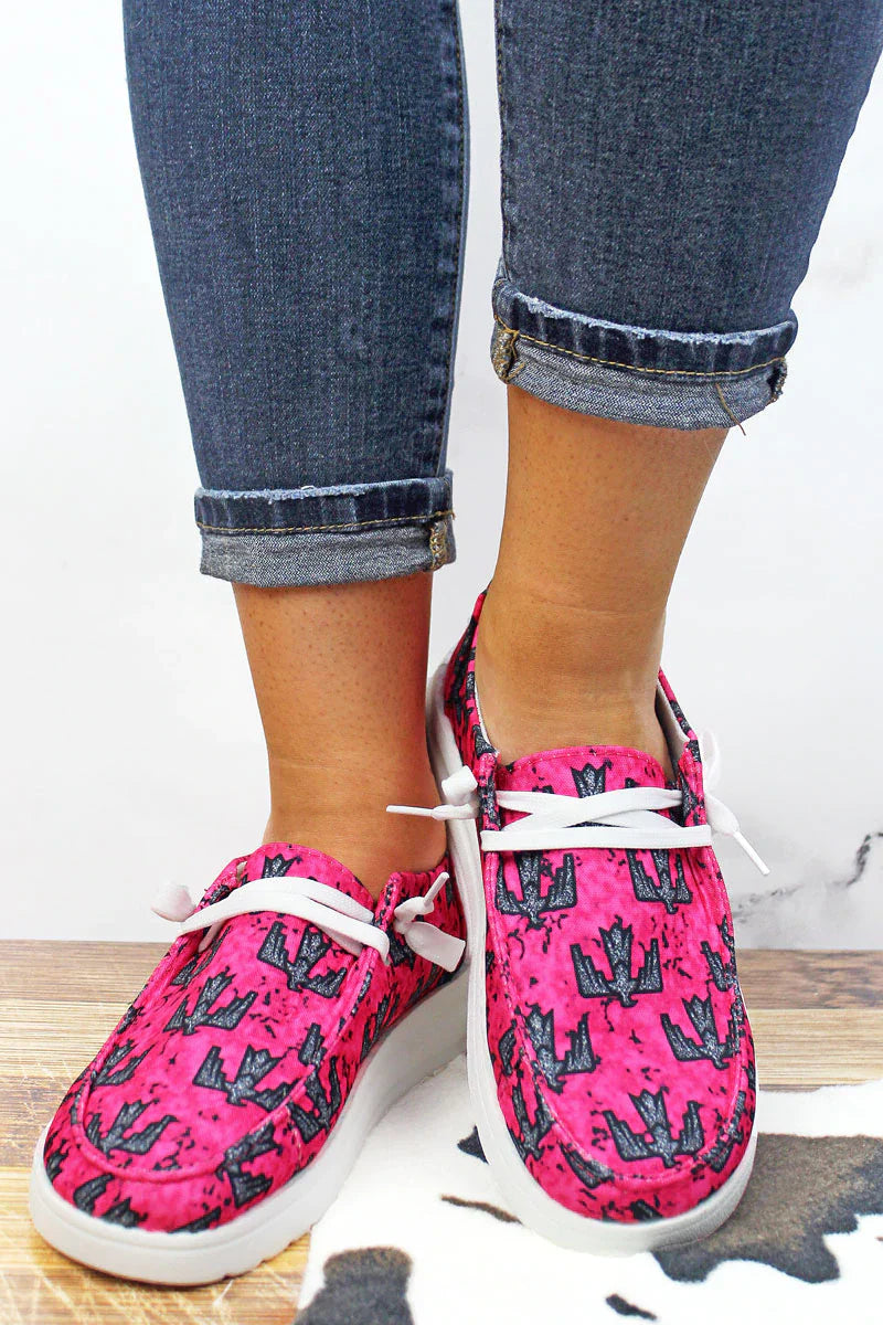 Fashion Sneaker - The Fringe Spa'Tique