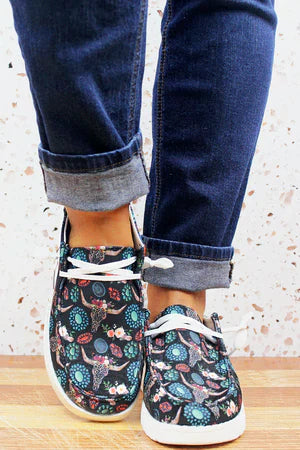 Fashion Sneaker - The Fringe Spa'Tique