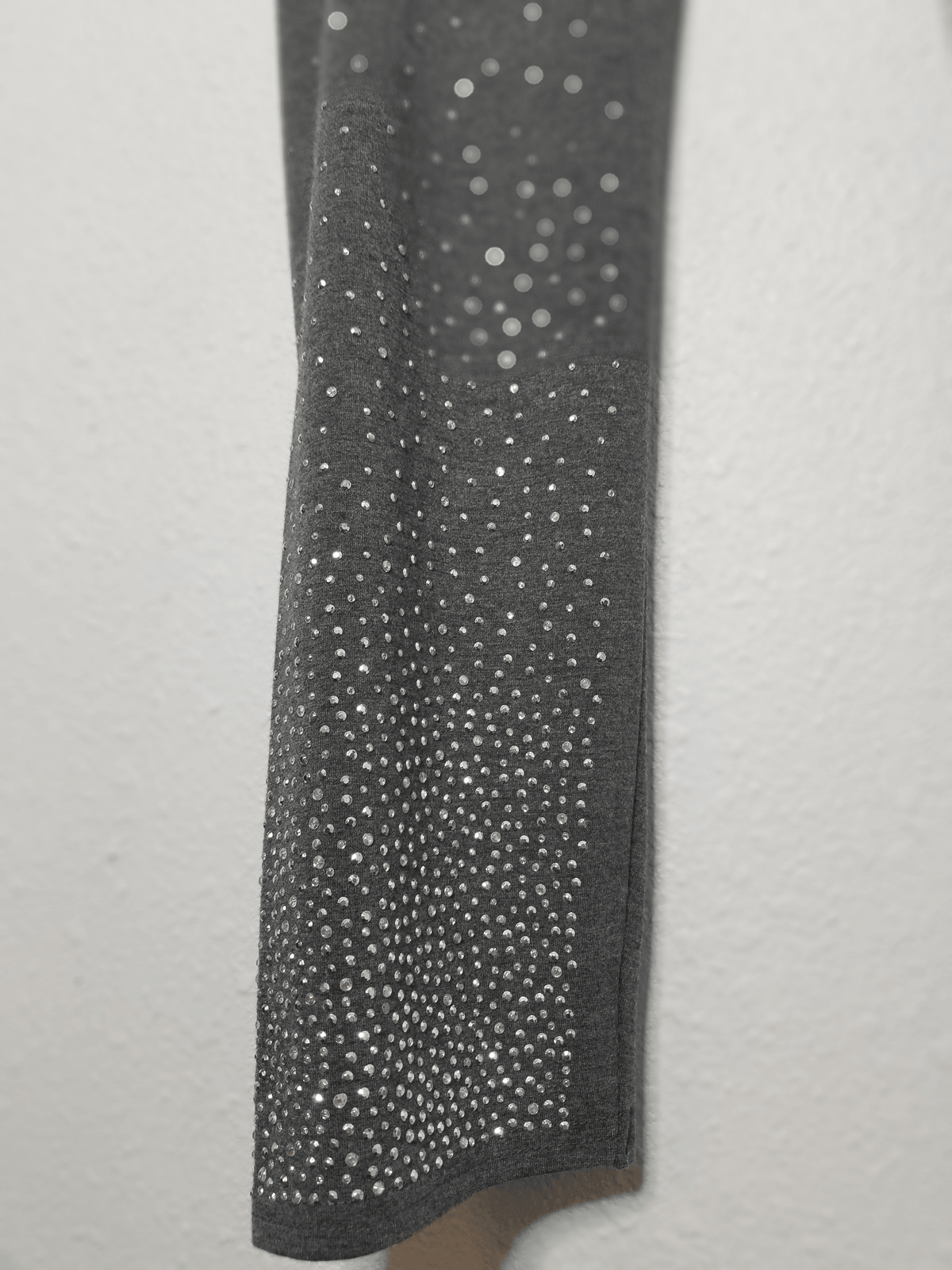 CHARCOAL GRAY LEGGINGS WITH STONES - The Fringe Spa'Tique