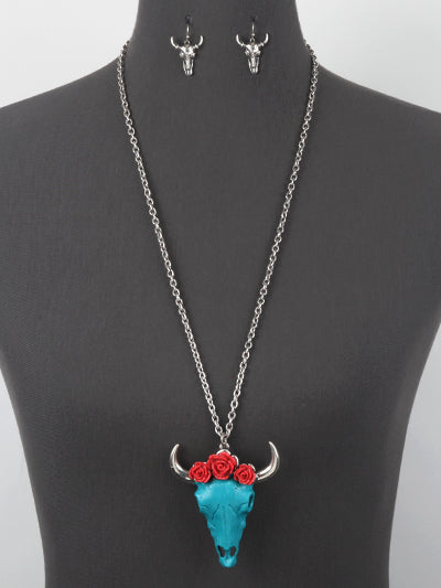 Turquoise Stear Head Roses Pendant Necklace